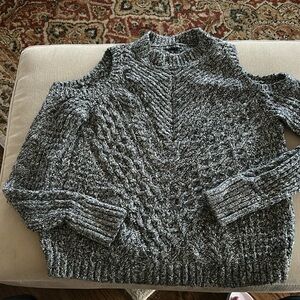EXPRESS CHUNKY SWEATER